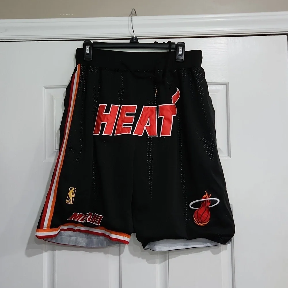 Vintage 1986 Nike Authentic NBA MIAMI HEAT Basketball Shorts Size XXL